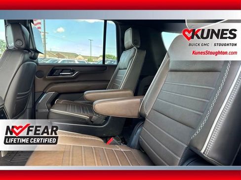 Used 2026 GMC Yukon XL Denali Ultimate w/ LPO, Floor Liner Package AWD/4WD image 25