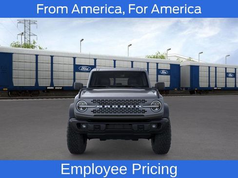 New 2026 Ford Bronco Badlands w/ Sasquatch Package AWD/4WD image 2