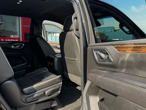 Used 2021 Chevrolet Tahoe Premier AWD/4WD image 15