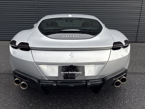 Used 2022 Ferrari Roma RWD image 4