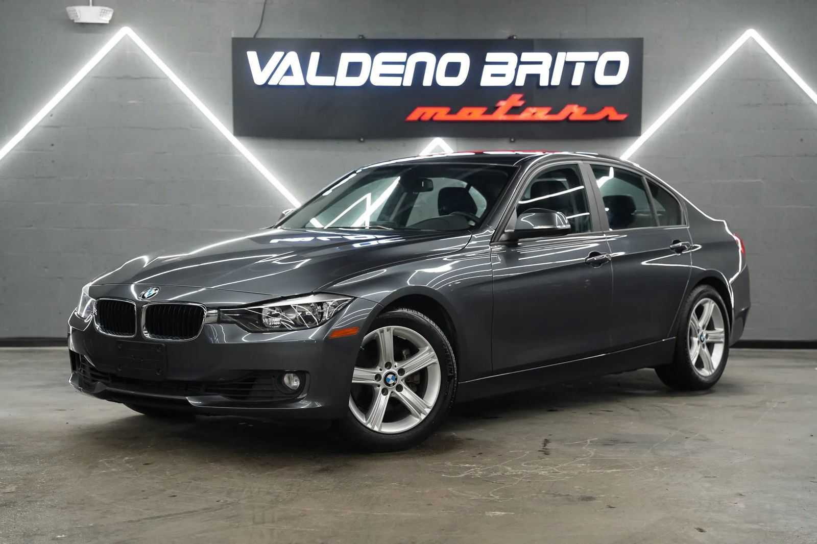 Used 2014 BMW 328i Sedan RWD image 1
