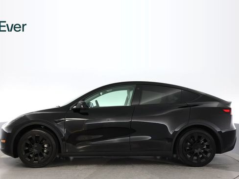 Used 2023 Tesla Model Y Long Range AWD/4WD image 15