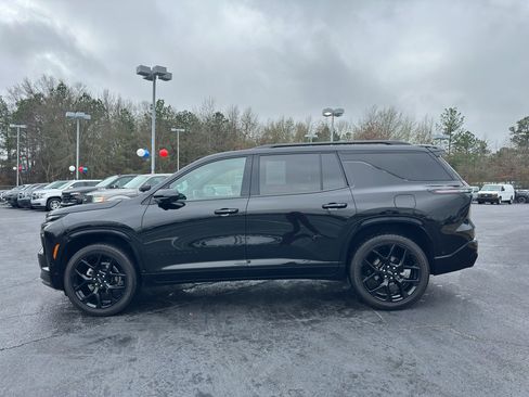 Used 2024 Chevrolet Traverse RS w/ LPO, Floor Liner Package image 9