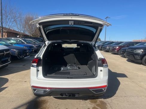 New 2026 Volkswagen Atlas Cross Sport SEL AWD/4WD image 10