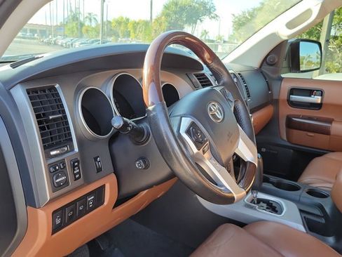 Used 2015 Toyota Sequoia Platinum image 8