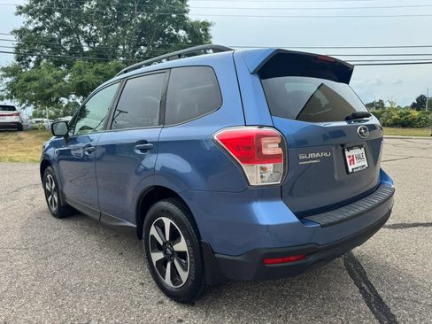 Used 2017 Subaru Forester 2.5i Premium AWD/4WD image 7