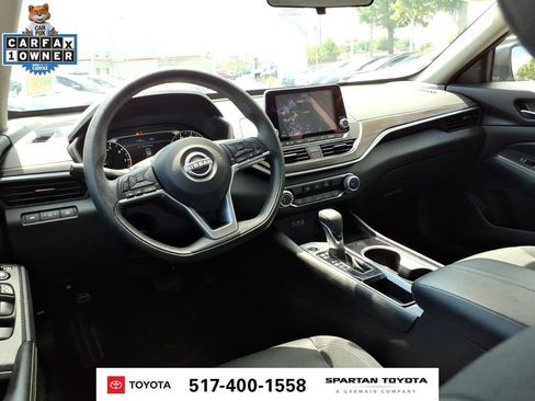Used 2024 Nissan Altima 2.5 SV FWD image 12