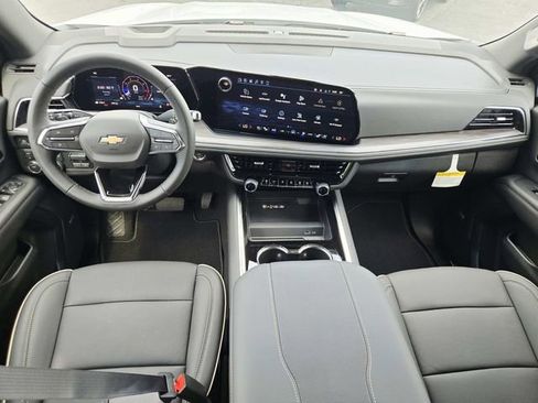 New 2026 Chevrolet Suburban Premier w/ Sun And Tow Package AWD/4WD image 7