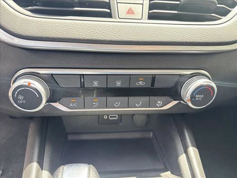 Used 2023 Nissan Altima 2.5 S FWD image 15
