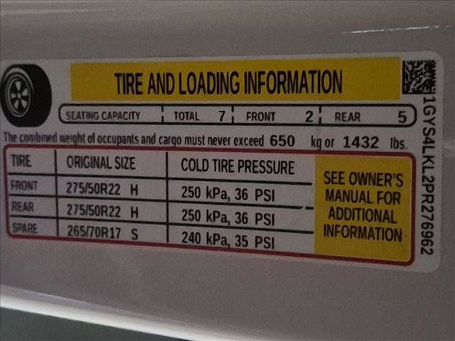 Used 2023 Cadillac Escalade ESV Premium Luxury w/ Performance Package AWD/4WD image 20