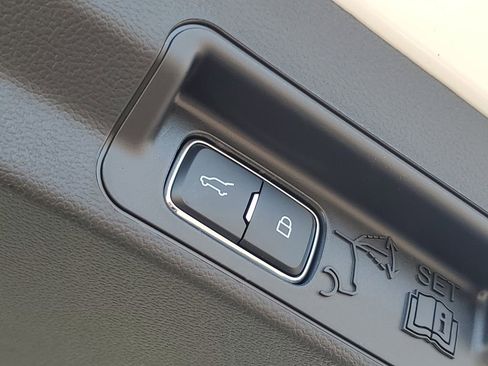 New 2026 Ford Explorer Active image 33