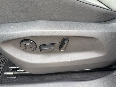 New 2026 Volkswagen Tiguan SE R-Line image 27