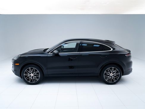 New 2026 Porsche Cayenne Coupe image 2