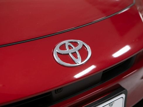 Used 2023 Toyota Prius Limited image 32