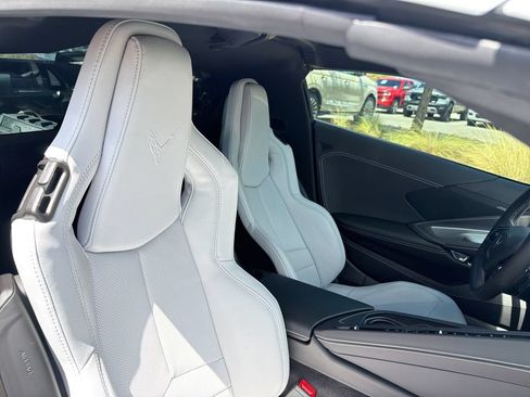 Used 2024 Chevrolet Corvette Stingray Coupe RWD image 37