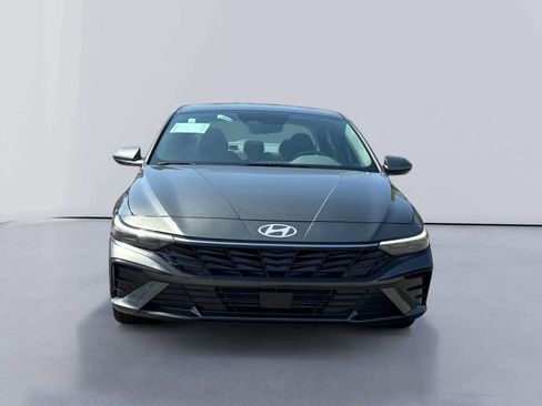 New 2025 Hyundai Elantra SEL w/ Cargo Package FWD image 2