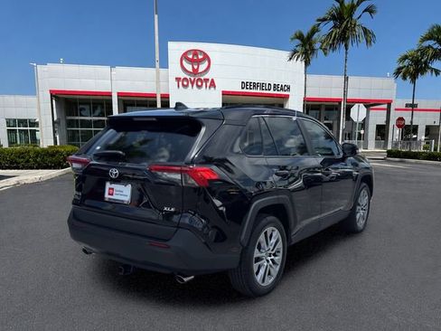 Certified 2022 Toyota RAV4 XLE Premium FWD image 7