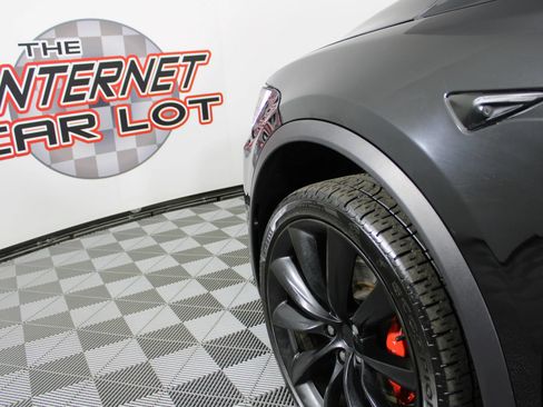 Used 2019 Tesla Model X Performance AWD/4WD image 28