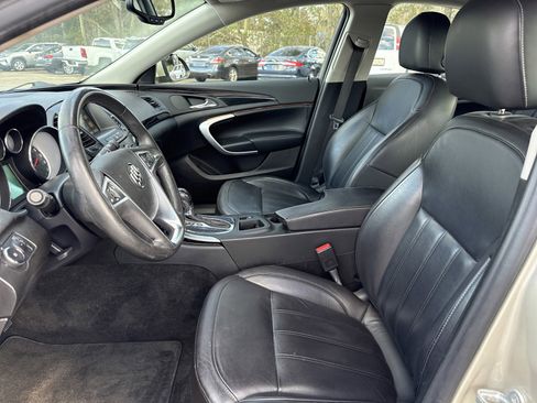 Used 2013 Buick Regal Leather image 11