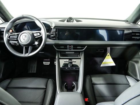 Used 2025 Porsche Macan Turbo Electric image 22