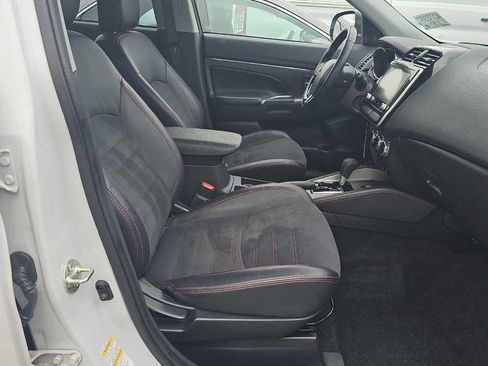 Used 2024 Mitsubishi Outlander Sport SE image 8