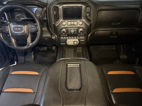 Used 2020 GMC Sierra 2500 AT4 w/ AT4 Premium Package AWD/4WD image 7
