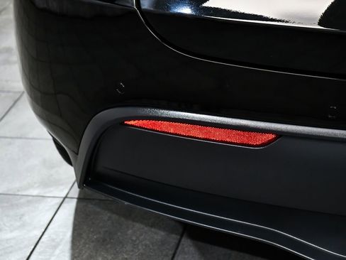 Used 2021 Tesla Model Y Long Range AWD/4WD image 65