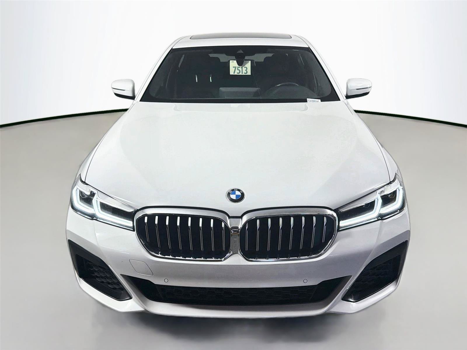 Used 2023 BMW 530i w/ M Sport Package RWD image 2