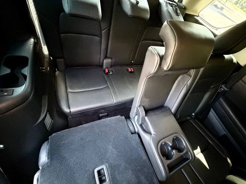 Used 2022 Nissan Pathfinder SL FWD image 51