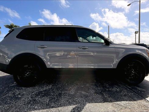 Used 2022 Kia Telluride EX w/ EX Premium Package AWD/4WD image 32