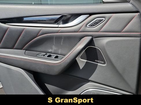 Used 2021 Maserati Levante S GranSport AWD/4WD image 28