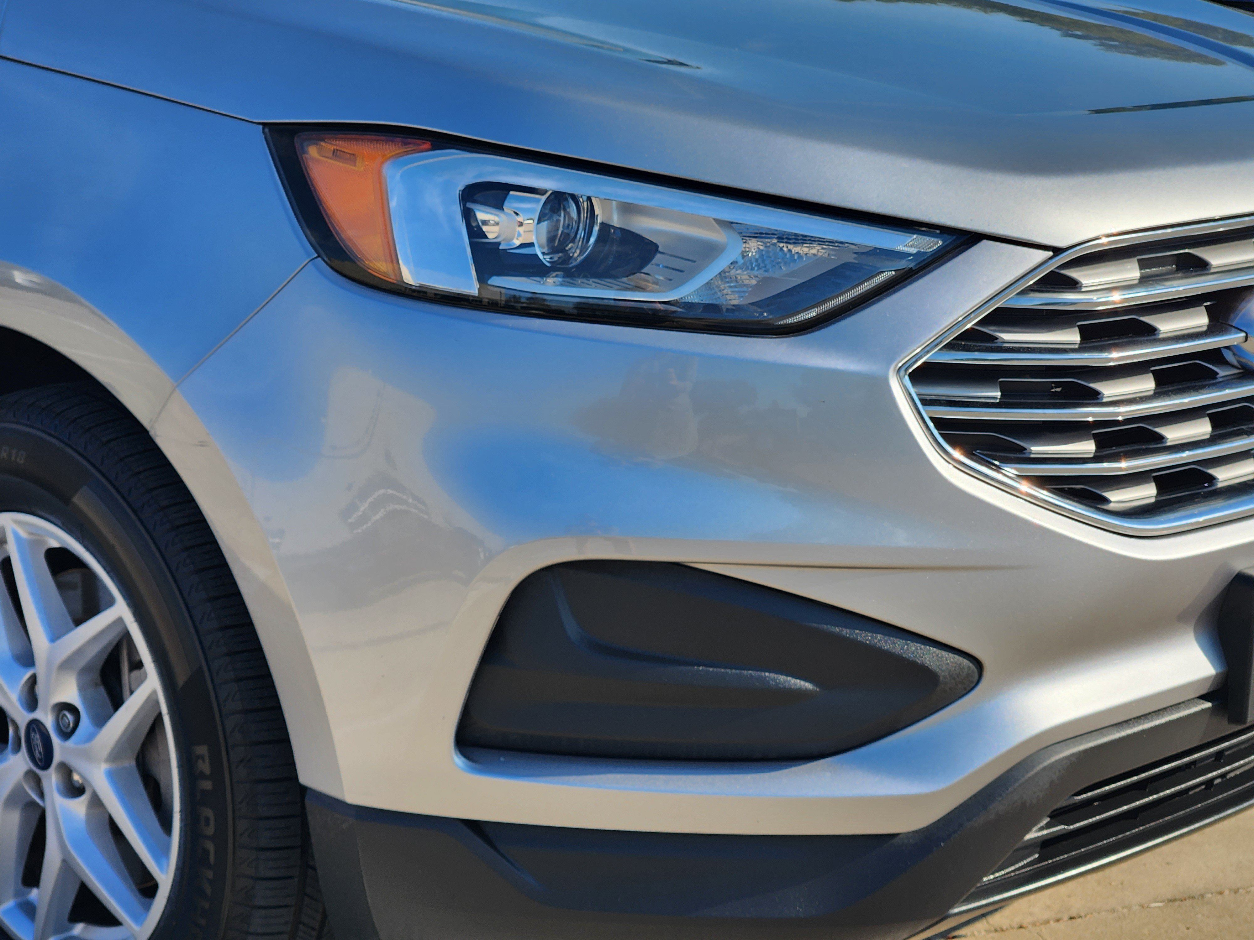Used 2022 Ford Edge SE AWD/4WD image 5