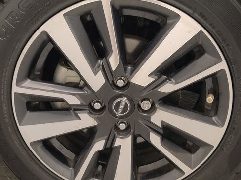 Used 2024 Nissan Versa S w/ S Plus Package FWD image 31