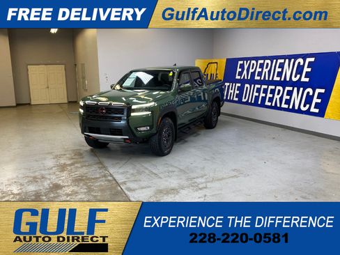 Used 2025 Nissan Frontier PRO-4X w/ Tow Package AWD/4WD image 4