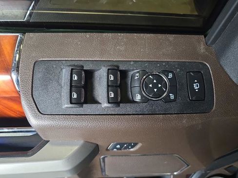 Used 2017 Ford F250 King Ranch w/ King Ranch Ultimate Package image 27