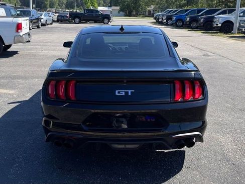 Used 2022 Ford Mustang GT Premium w/ Equipment Group 401A RWD image 6