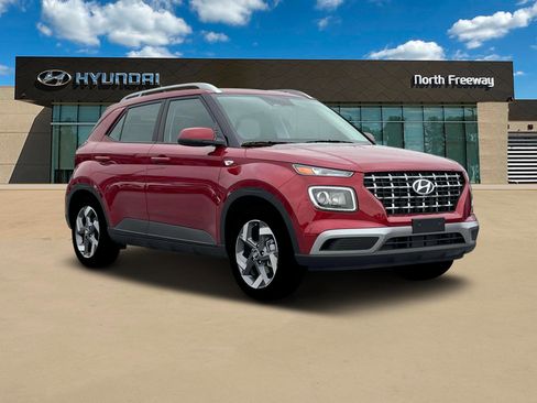 New 2025 Hyundai Venue SEL image 11