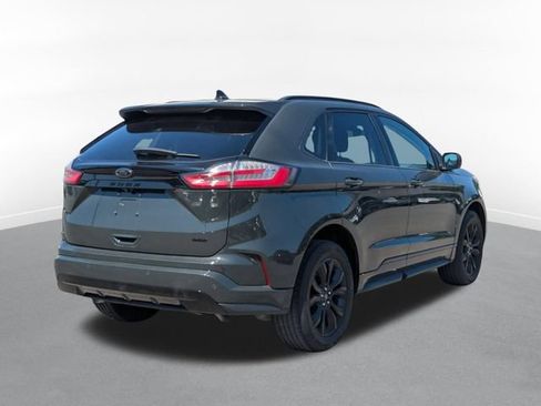 Used 2023 Ford Edge SE w/ Black Appearance Package AWD/4WD image 3