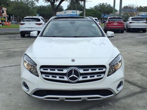 Used 2019 Mercedes-Benz GLA 250 4MATIC image 2