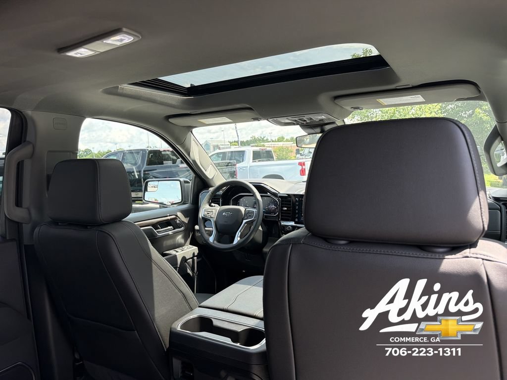 New 2026 Chevrolet Silverado 1500 RST w/ Redline Edition AWD/4WD image 18
