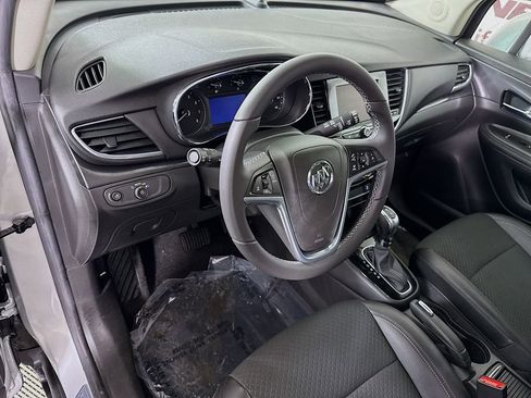 Used 2022 Buick Encore Preferred w/ Safety Package image 16