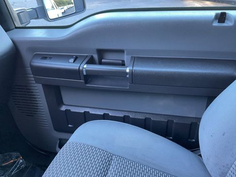 Used 2011 Ford F250 XL w/ PWR Equipment Group image 18