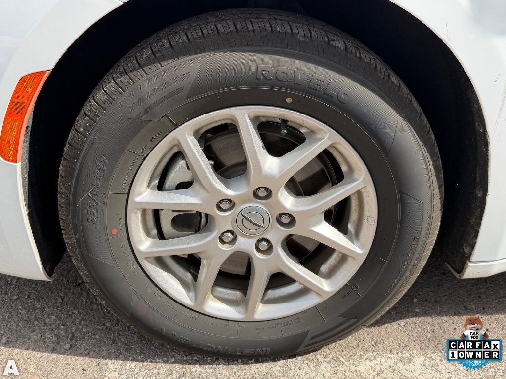 Used 2024 Chrysler Pacifica Touring-L FWD image 5