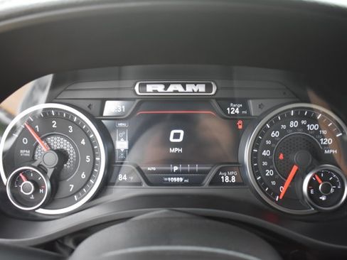 Used 2025 RAM 1500 Laramie AWD/4WD image 22