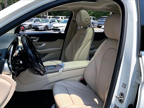 Certified 2022 Mercedes-Benz GLC 300 4MATIC w/ Driver Assistance Package image 8