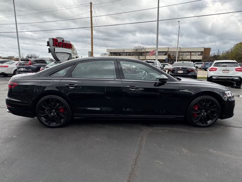 Used 2025 Audi S8 w/ Executive Package AWD/4WD image 12