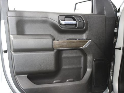 Used 2022 Chevrolet Silverado 1500 LT w/ LPO, Dark Essentials Package RWD image 24