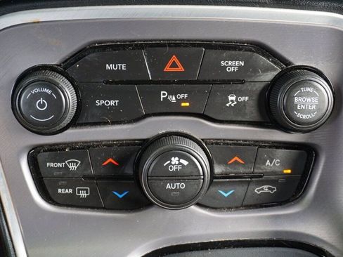 Used 2022 Dodge Challenger GT w/ Driver Convenience Group image 18