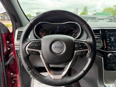 Used 2019 Jeep Grand Cherokee Limited AWD/4WD image 10