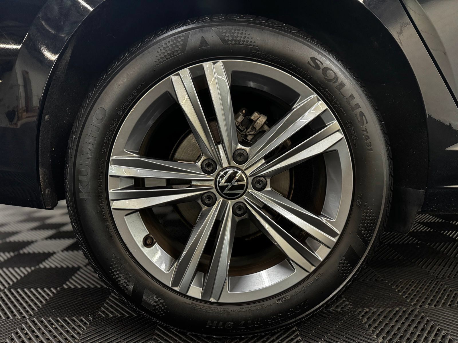 Used 2024 Volkswagen Jetta SE FWD image 9